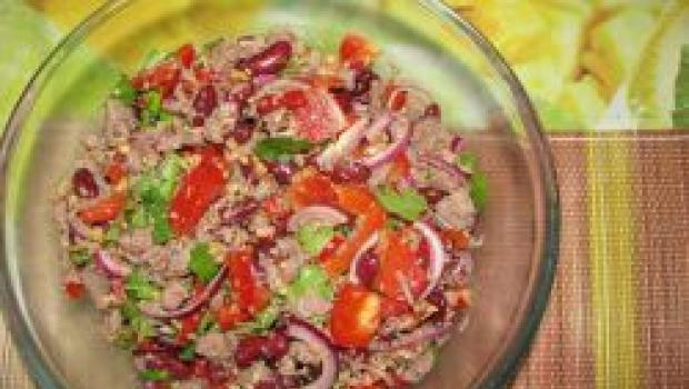 Салат тбилиси с красной фасолью и курицей Грузинский салат с фасолью и говядиной