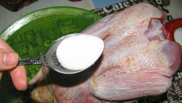 Empat sos yang enak untuk ayam